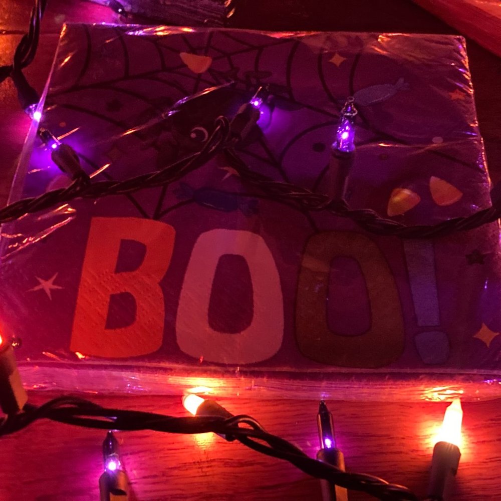 Halloween Napkins and Halloween lights